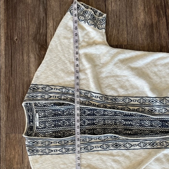 EDC | Sweater | Bohemian Design - Picture 5 of 7